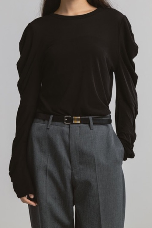 SLIM LEATHER BELT styling