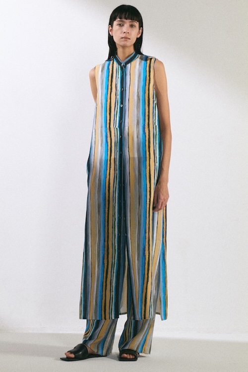 SLEEVELESS DRESS